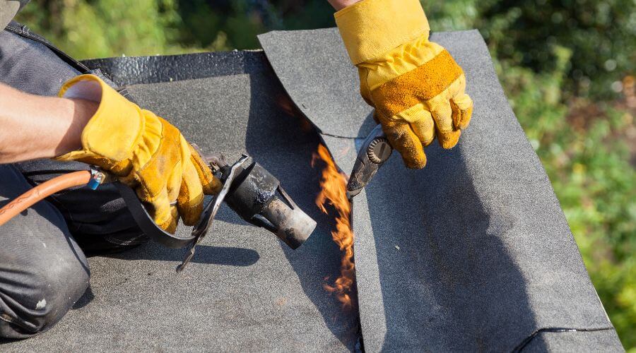 Professional gutter cleaning in Sewell, NJ